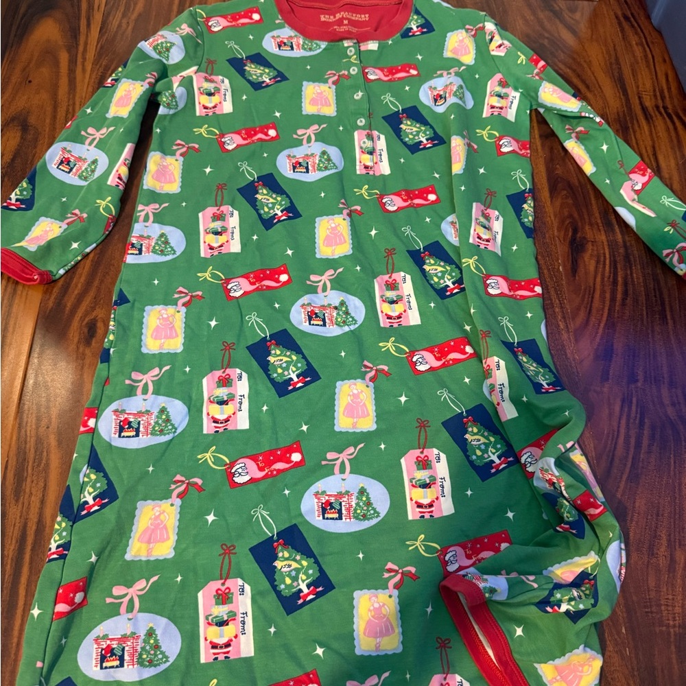 The Beaufort Bonnet Company Green Holiday Nightgown
